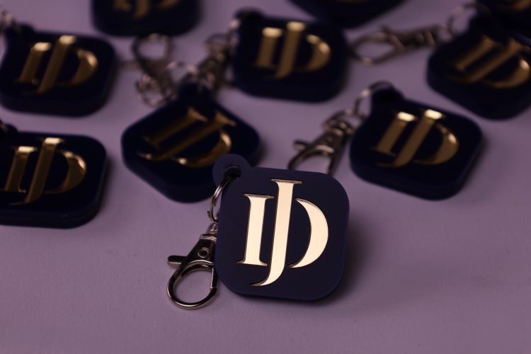 Social Media Digital Keychain Tap to Share | NFC Tag Keychain - Marca Fina Laser Creations -